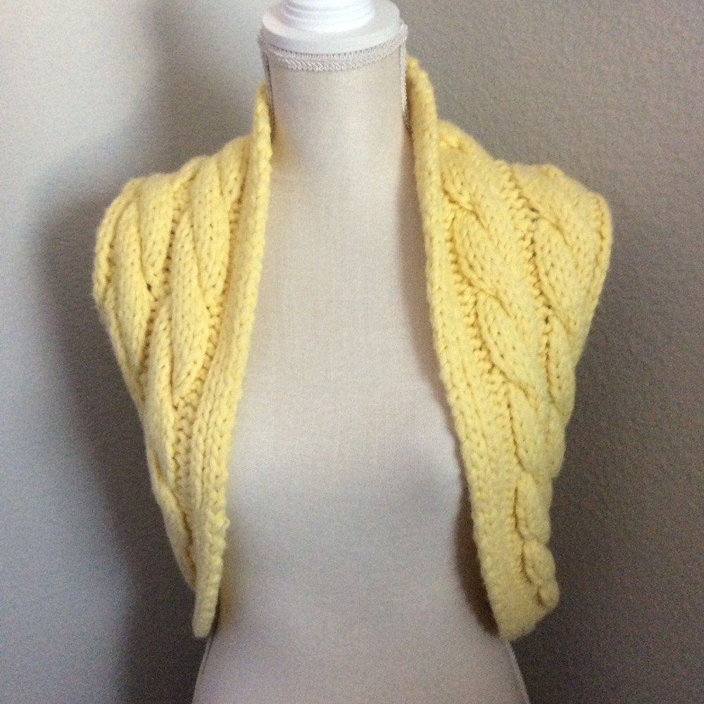 Bebe yellow knitted vest